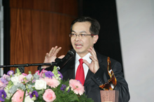 2005年第一屆保險卓越獎活動照片-貴賓致詞